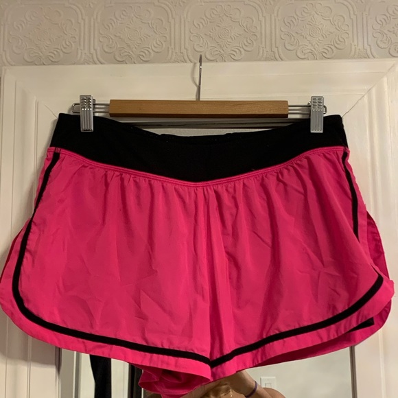 Victoria Secret Pink/Black Shorts - Picture 2 of 7